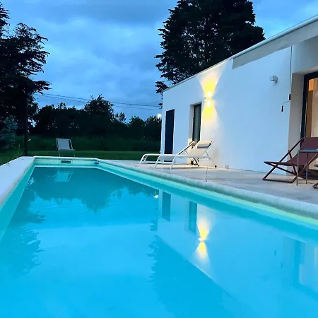 Сasa de vacaciones Casa Con Piscina, Entre La Playa Y La Montana *